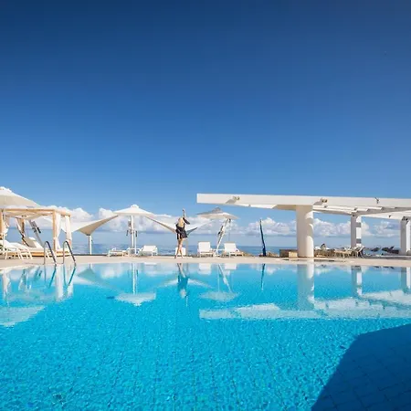 Akrogiali Beach Hotel Apartments-3