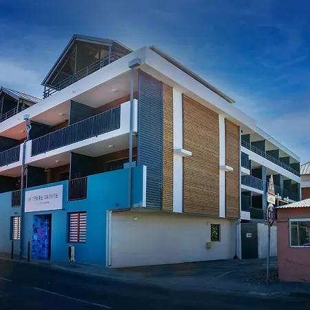 Hôtel Le Terre Sainte-2