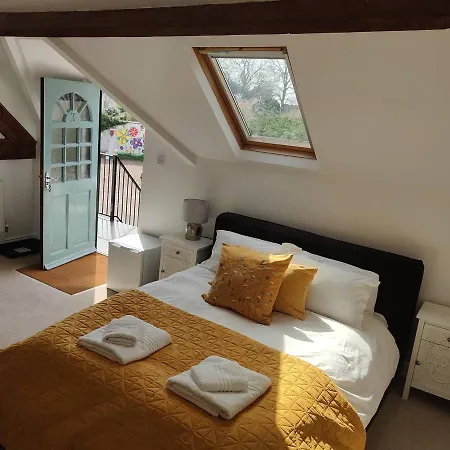 White Horse Inn-2