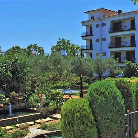 Hotel La Masia-3