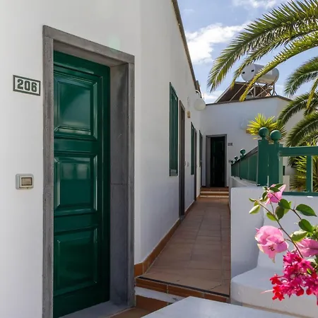 Apartamentos La Tegala-3