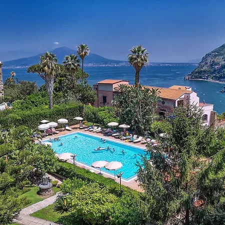 Aequa Hotel-2