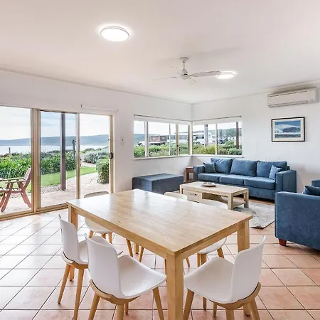Canal Rocks Beachfront Apartments-2