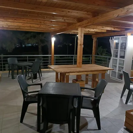 B&B Sale e Sole sul Mare-3
