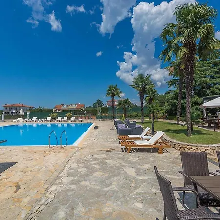 Villa Gloria-2