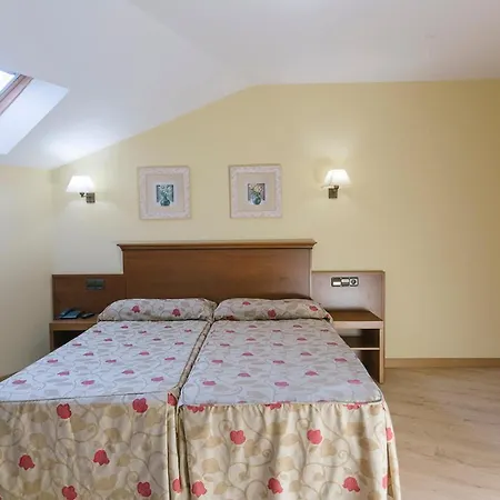 Hotel O Castro-3