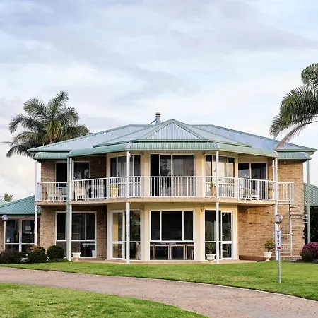 Harbourview House-3
