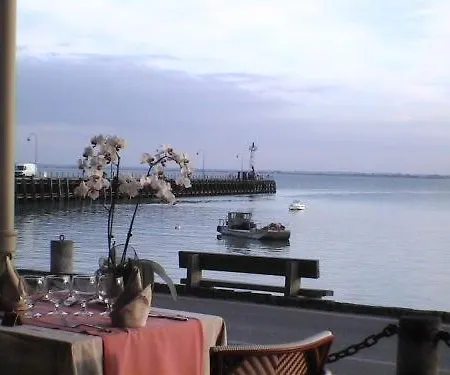 La Mere Champlain-2