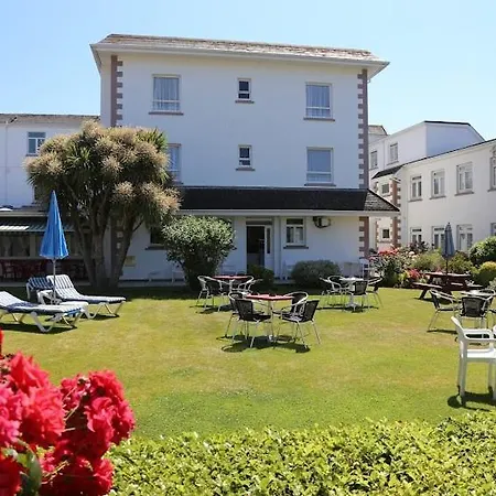 Runnymede Court Hotel-3