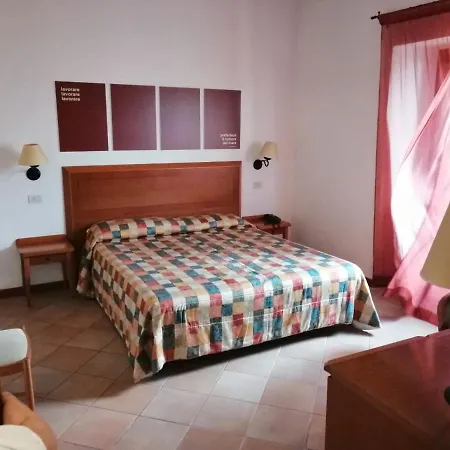 Hotel Brigantino Non Dista-3