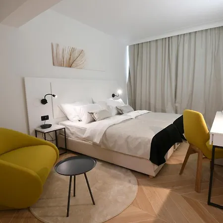 Aparthotel Milenij-2