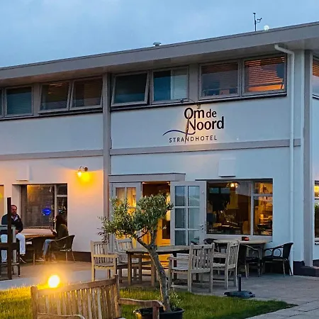 Strandhotel Om de Noord-3