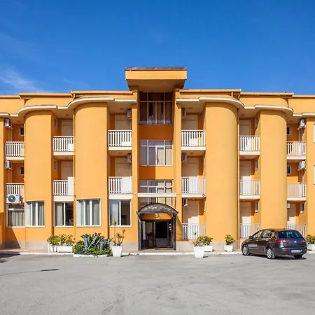 Hotel Rosy-3