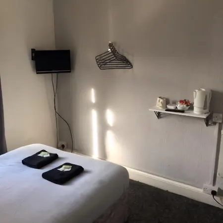 Myroomz Seaview Hotel-3
