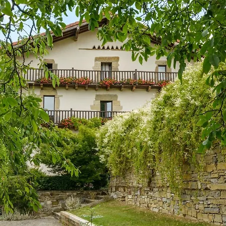 Hotel Akerreta-2
