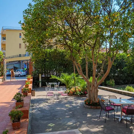 Hotel Delle Palme-2