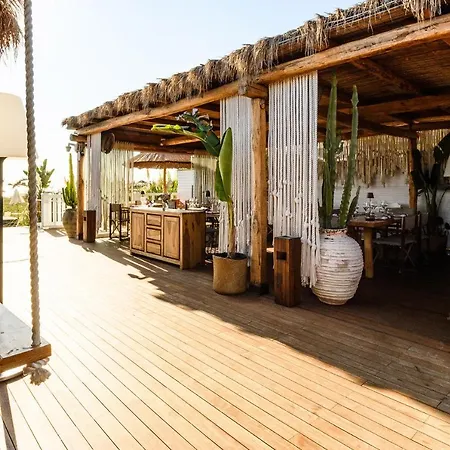 Cumeja Beach Club & Hotel-3