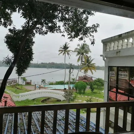 Cherai Beach Resorts-3