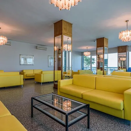Hotel Majestic-3