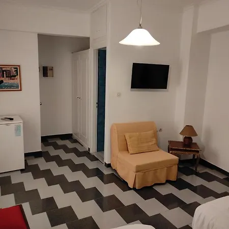 Ariadni Rooms & Apartments-2
