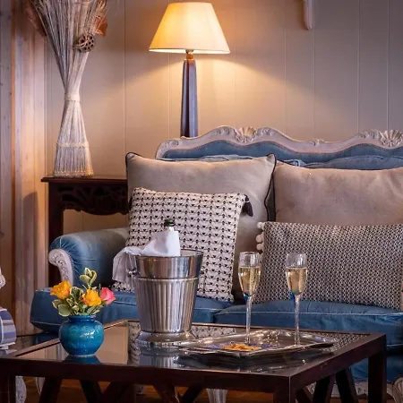 Logis Hotel Restaurant De La Plage-2