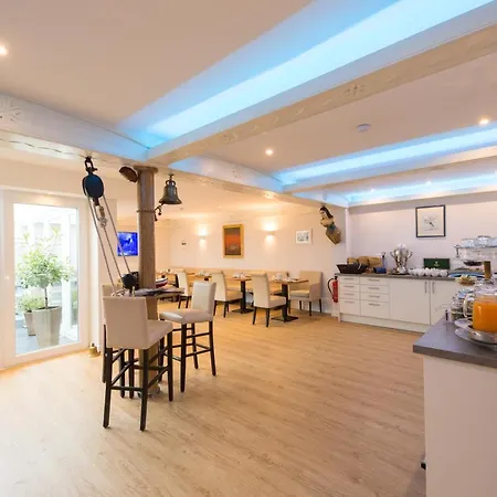 Frühstückshotel Seemannsbraut Amrum-2