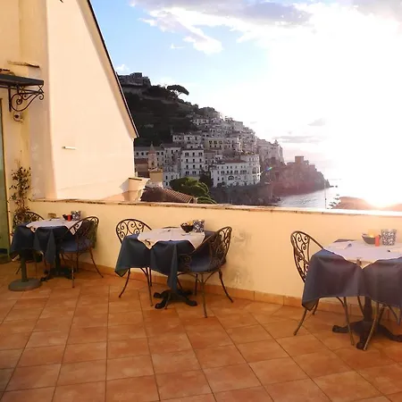 Hotel Croce Di Amalfi-3