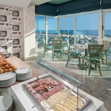 Hotel International Direttamente Sulla Sabbia-3