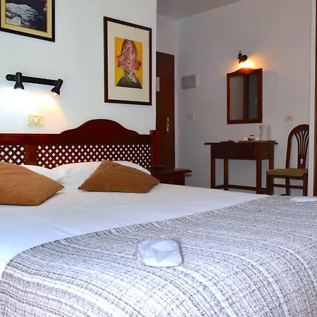 Hotel Ida Ines-3