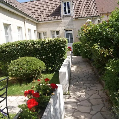 HOTEL LA COGNETTE A 25 Kilomètres de Châteauroux et 30 Kilomètres de Bourges-2