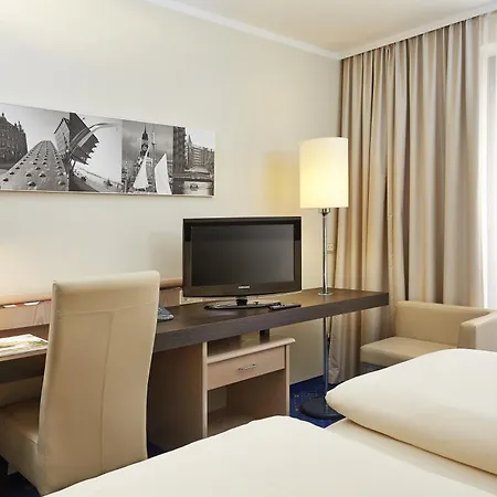 H4 Hotel Hamburg Bergedorf, Trademark Collection By Wyndham-2