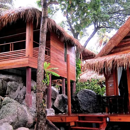 Ten Moons Lipe Resort-3