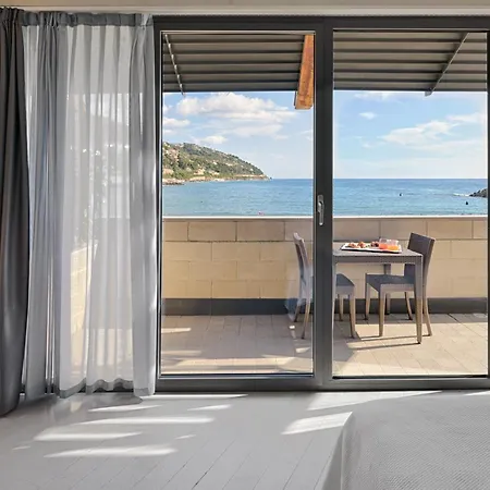 Hotel Riviera Dei Fiori-2