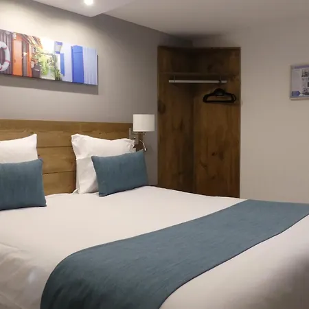 Contact Hotel Le Provencal Bordeaux Lac-3
