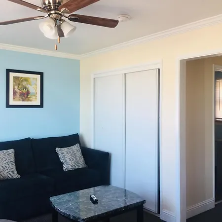Dolphin Cove Motel-2
