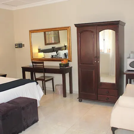 Chartwell Guest House-3