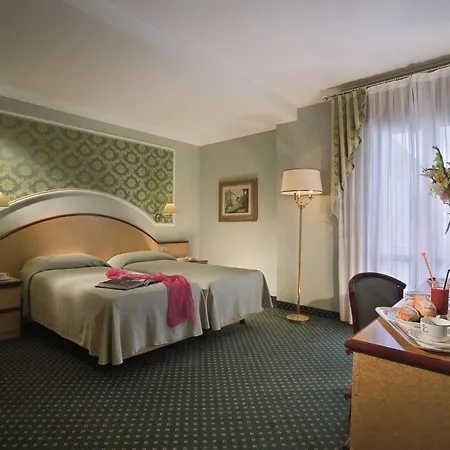 Palace Hotel Meggiorato-3