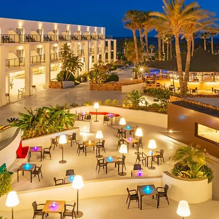 Hotel Cabogata Jardin-2