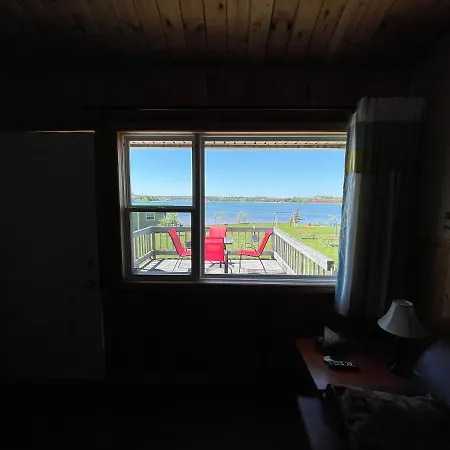 Beach & Breeze Cottages-3