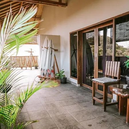 Baha Baha Villas West Sumbawa - Sk8, Gym, Sauna & Spas Hot & Cold, Bar & Restaurant-2