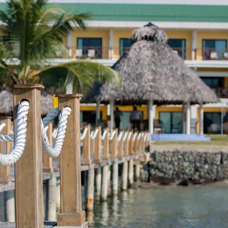 Playa Tortuga Hotel And Beach Resort-3