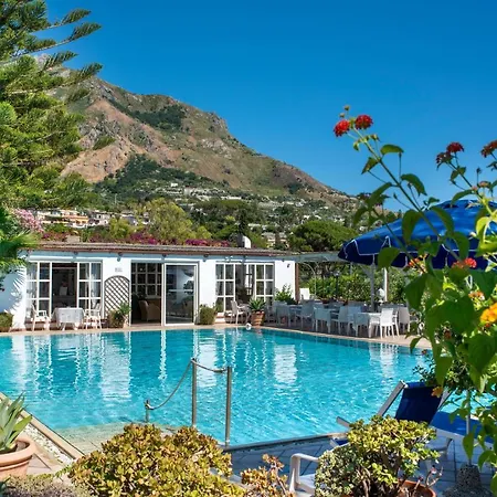 Hotel Villa Melodie - Adults Only-3