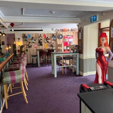 Hatters Hotel-2