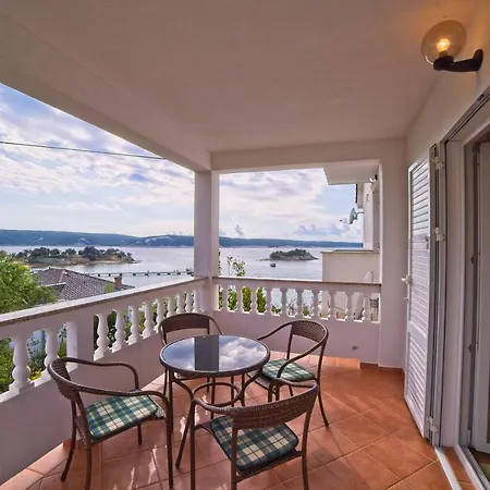 Apartments And Rooms By The Sea Supetarska Draga - Gonar, Rab - 16761-2