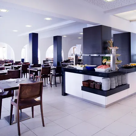 Gavimar Ariel Chico Hotel&Apartments-2