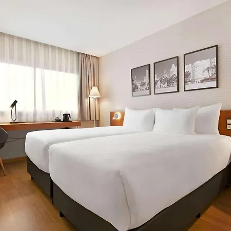 Ramada By Wyndham Valencia Almussafes-3