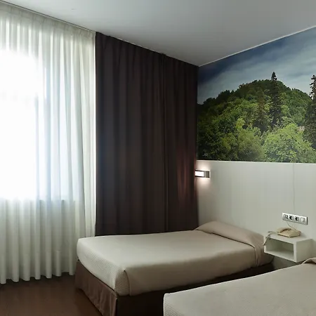 Hotel Seminario Aeropuerto Bilbao-2