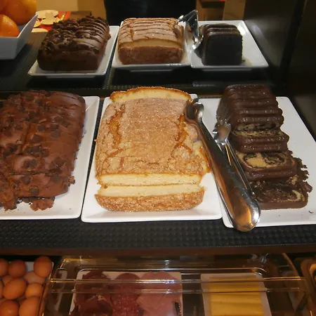 Hotel Medicis-3