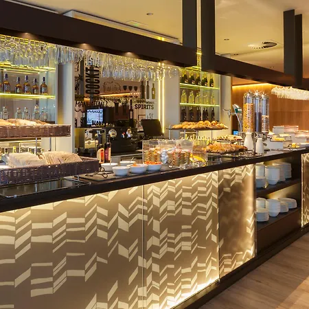 Ac Hotel Diagonal L'Illa By Marriott-2