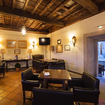 Parador De Monforte De Lemos-3